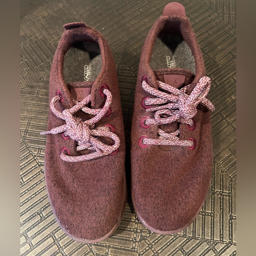 Allbirds Women's Wool Runners Maroon SZ 6